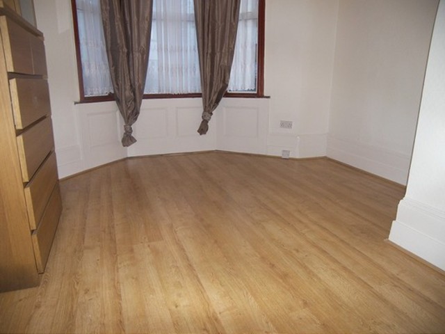  Image of 2 bedroom Flat to rent in Clova Road London E7 at Clova Road Forest Gate Upton, E7 9AG