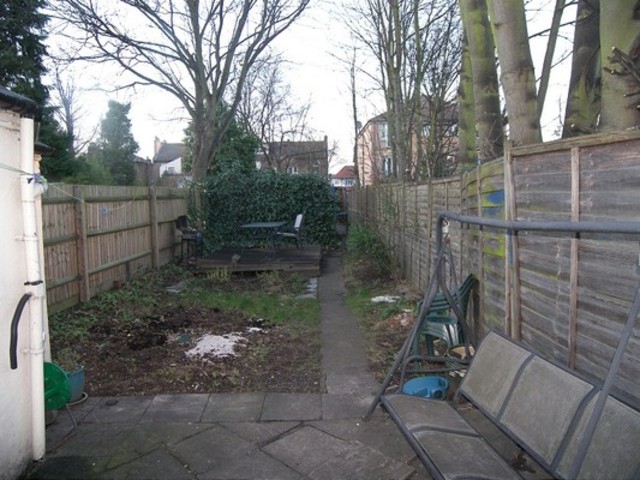  Image of 2 bedroom Flat to rent in Clova Road London E7 at Clova Road Forest Gate Upton, E7 9AG