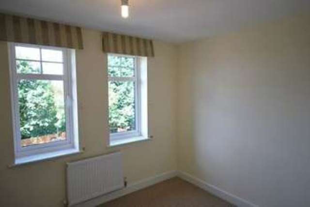  Image of 2 bedroom Flat for sale in Cobbett Road Southampton SO18 at Cobbett Road  Southampton, SO18 1HJ
