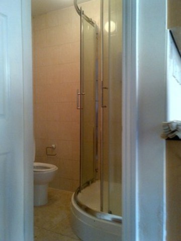  Image of Studio flat to rent in Cobham Road Ilford IG3 at COBHAM ROAD  SEVEN KINGS, IG3 9JP