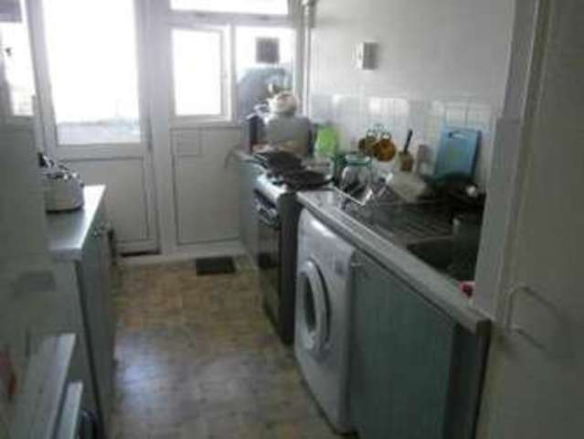  Image of 1 bedroom Flat to rent in Wolffe Gardens London E15 at College Point  Stratford, E15 4JN