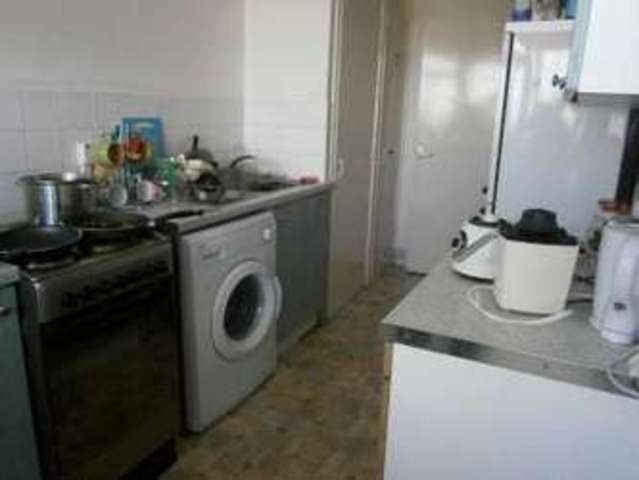  Image of 1 bedroom Flat to rent in Wolffe Gardens London E15 at College Point  Stratford, E15 4JN