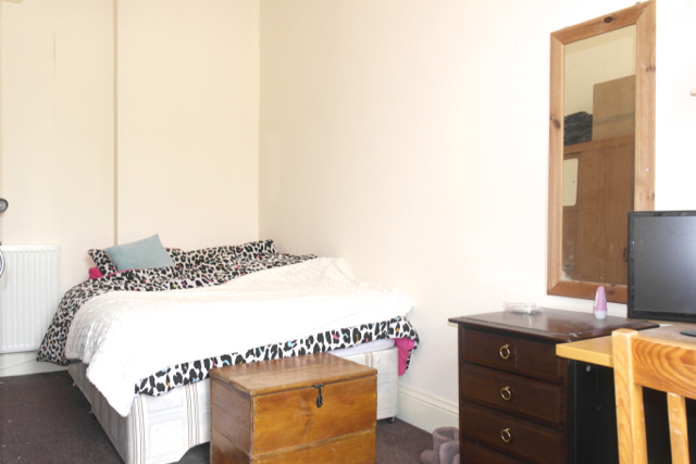  Image of 4 bedroom Flat to rent in Commercial Street Dundee DD1 at City Centre Dundee Dundee, DD1 2AP