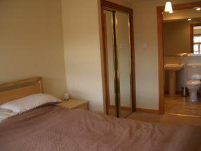  Image of 2 bedroom Flat to rent in Commercial Street Edinburgh EH6 at The Shore Edinburgh Edinburgh, EH6 6LT