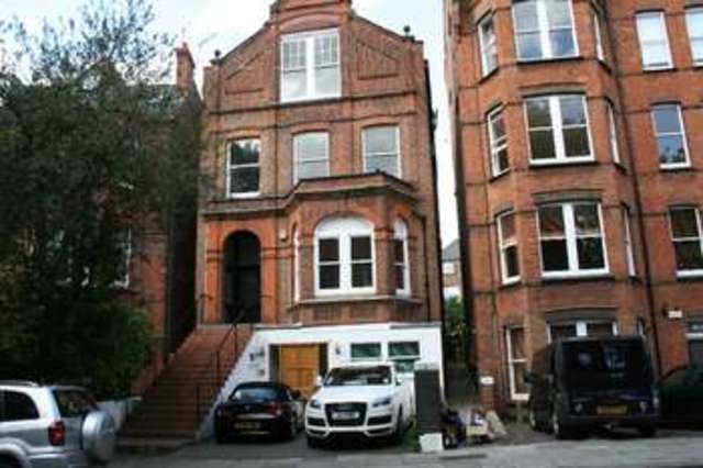  Image of 2 bedroom Flat to rent in Compayne Gardens London NW6 at South Hampstead London South Hampstead, NW6 3DH