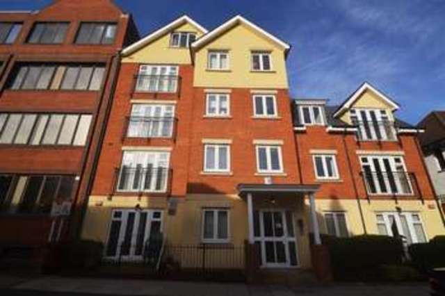  Image of 1 bedroom Apartment to rent in Compton Road London SW19 at Wimbledon, SW19 7QA
