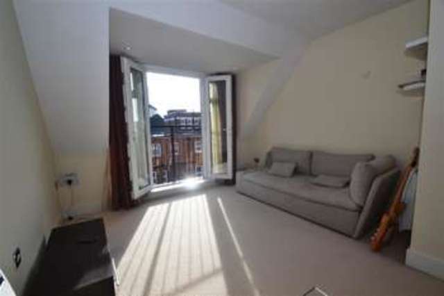  Image of 1 bedroom Apartment to rent in Compton Road London SW19 at Wimbledon, SW19 7QA