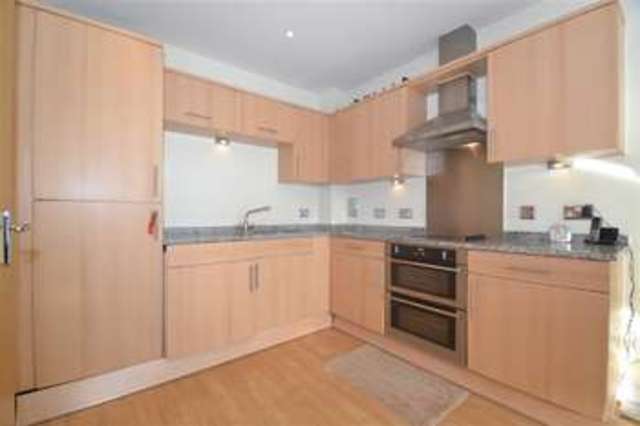  Image of 1 bedroom Apartment to rent in Compton Road London SW19 at Wimbledon, SW19 7QA