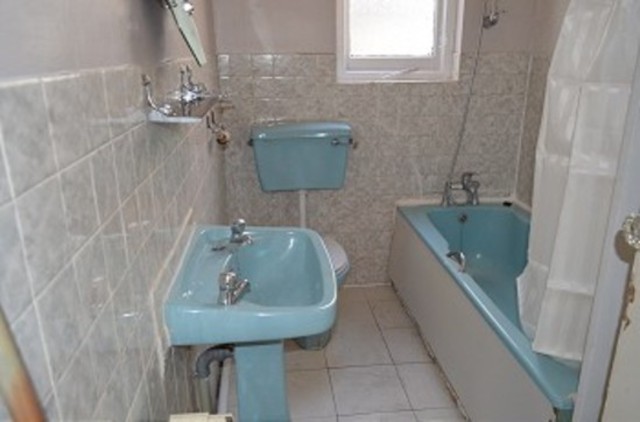  Image of Flat to rent in Compton Road London N21 at Compton Road  Winchmore Hill, N21 3NX