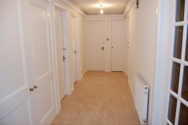  Image of 3 bedroom Ground Flat for sale in Stonegrove Edgware HA8 at Coniston Court Stonegrove Edgware, HA8 7TL