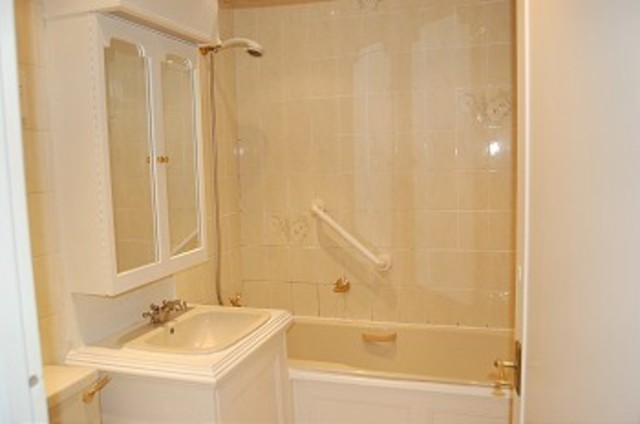  Image of 3 bedroom Ground Flat for sale in Stonegrove Edgware HA8 at Coniston Court Stonegrove Edgware, HA8 7TL