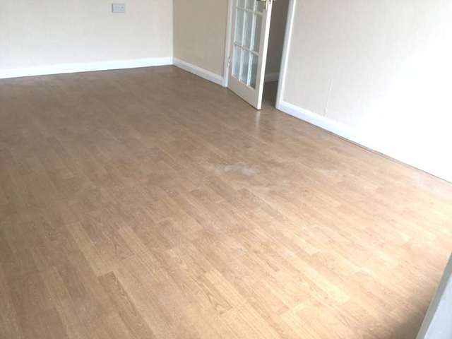 Image of 1 bedroom Flat to rent in Convent Way Southall UB2 at Convent Way  Southall, UB2 5UD