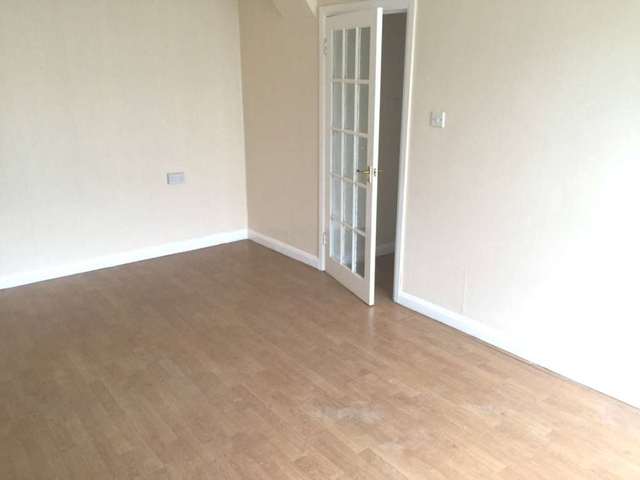 Image of 1 bedroom Flat to rent in Convent Way Southall UB2 at Convent Way  Southall, UB2 5UD