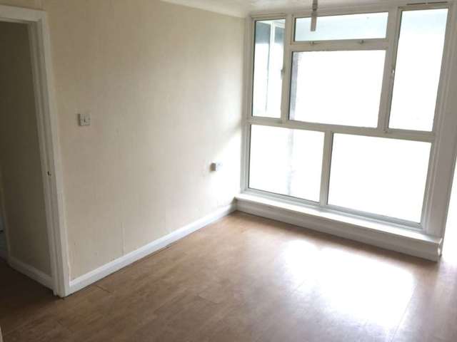  Image of 1 bedroom Flat to rent in Convent Way Southall UB2 at Convent Way  Southall, UB2 5UD