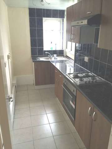  Image of 1 bedroom Flat to rent in Convent Way Southall UB2 at Convent Way  Southall, UB2 5UD