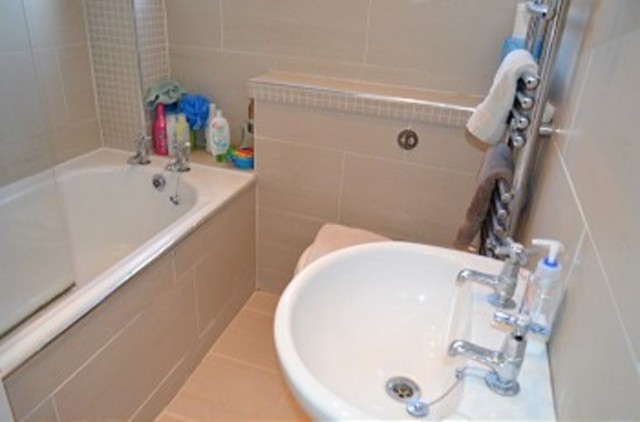  Image of 2 bedroom Detached house to rent in Conway Road London N14 at Conway Road  Southgate, N14 7BB