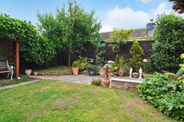  Image of 3 bedroom Detached house for sale in Coromandel Abingdon OX14 at Coromandel  Abingdon, OX14 5QB