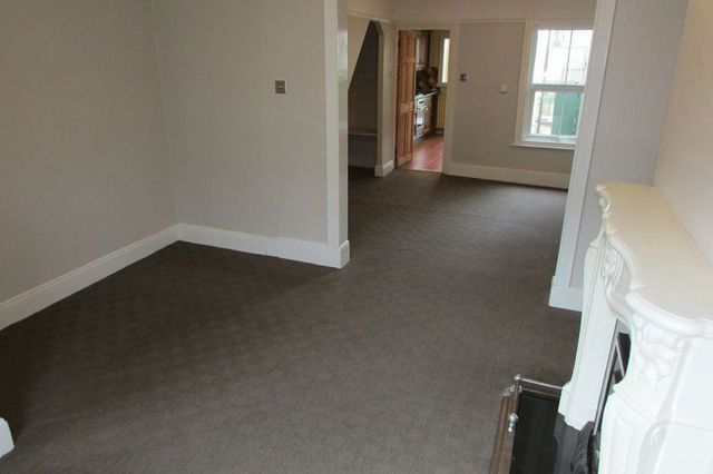  Image of 3 bedroom Terraced house to rent in Coronation Road Basingstoke RG21 at Coronation Road  Basingstoke, RG21 4HA