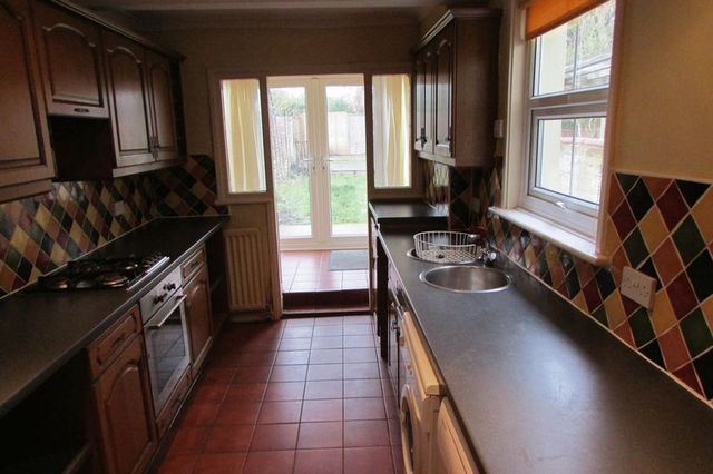  Image of 3 bedroom Terraced house to rent in Coronation Road Basingstoke RG21 at Coronation Road  Basingstoke, RG21 4HA