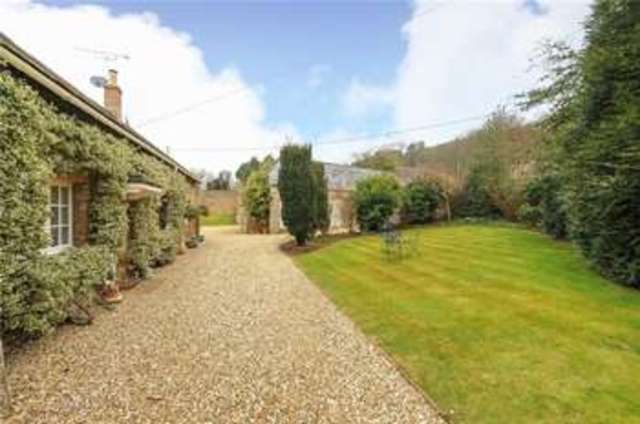  Image of 3 bedroom Barn Conversion to rent in Corton Denham Corton Denham Sherborne DT9 at Corton Denham House Corton Denham Sherborne, Dorset, DT9 4LR