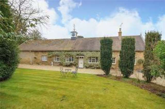  Image of 3 bedroom Barn Conversion to rent in Corton Denham Corton Denham Sherborne DT9 at Corton Denham House Corton Denham Sherborne, Dorset, DT9 4LR