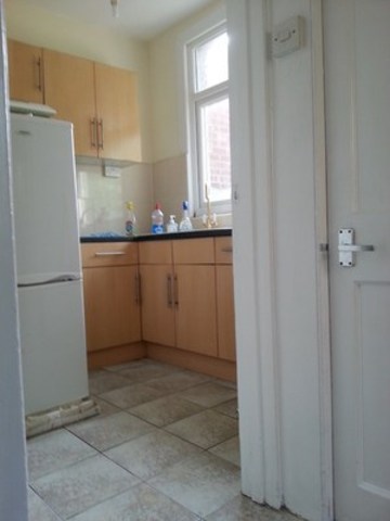  Image of 3 bedroom Ground Flat to rent in Coventry Road Ilford IG1 at COVENTRY ROAD  ILFORD, IG1 4QX
