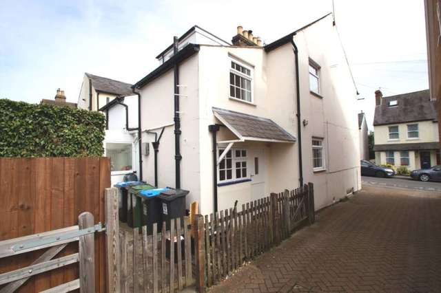  Image of 2 bedroom End of Terrace for sale in Cowper Road Hemel Hempstead HP1 at Cowper Road  Hemel Hempstead, HP1 1PE