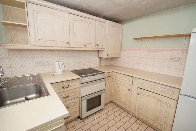  Image of 2 bedroom End of Terrace for sale in Cowper Road Hemel Hempstead HP1 at Cowper Road  Hemel Hempstead, HP1 1PE