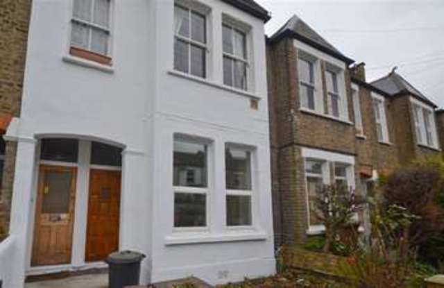  Image of 2 bedroom Apartment to rent in Cowper Road London SW19 at Haydons Road, SW19 1AA