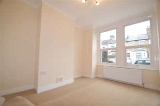  Image of 2 bedroom Apartment to rent in Cowper Road London SW19 at Haydons Road, SW19 1AA