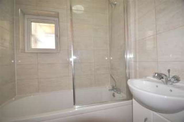  Image of 2 bedroom Apartment to rent in Cowper Road London SW19 at Haydons Road, SW19 1AA