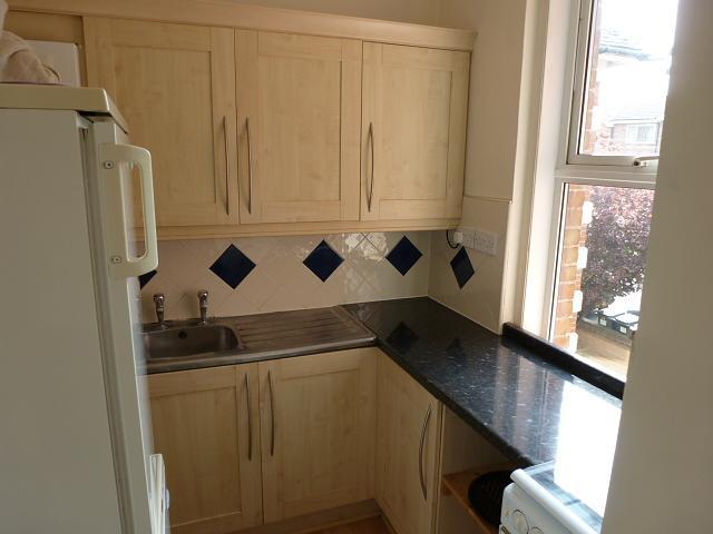  Image of 1 bedroom Flat to rent in Crabton Close Road Pokesdown Bournemouth BH5 at Boscombe  Bournemouth, BH5 1HN
