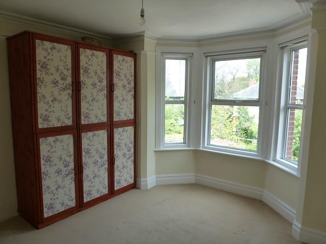  Image of 1 bedroom Flat to rent in Crabton Close Road Pokesdown Bournemouth BH5 at Boscombe  Bournemouth, BH5 1HN