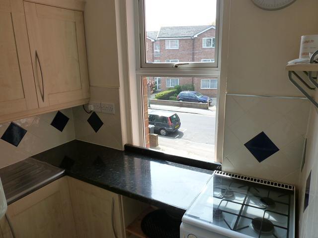  Image of 1 bedroom Flat to rent in Crabton Close Road Pokesdown Bournemouth BH5 at Boscombe  Bournemouth, BH5 1HN