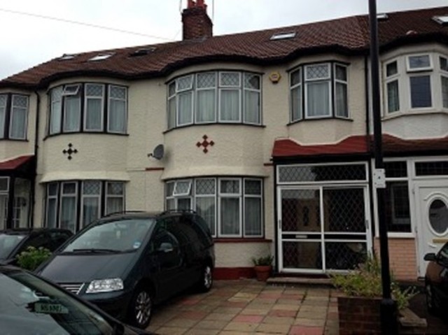  Image of 3 bedroom Detached house to rent in Crawford Gardens London N13 at Crawford Gardens  Palmers Green, N13 5TD