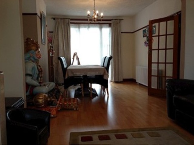  Image of 3 bedroom Detached house to rent in Crawford Gardens London N13 at Crawford Gardens  Palmers Green, N13 5TD