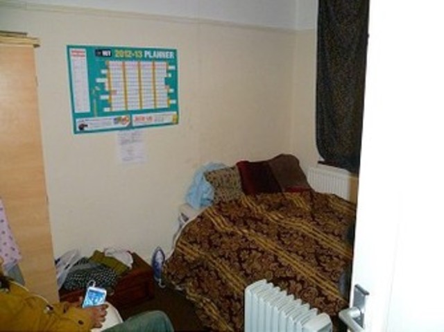  Image of 4 bedroom Detached house to rent in Credon Road London E13 at Credon Road  Upton Park, E13 9BS