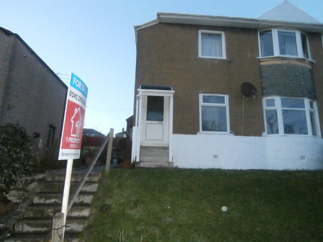  Image of 3 bedroom Flat to rent in Croftfoot Road Croftfoot Glasgow G44 at Croftfoot Glasgow Glasgow, G44 5LD