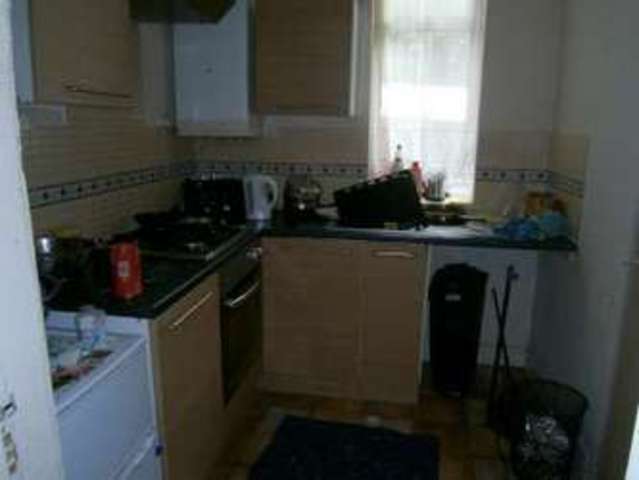  Image of 1 bedroom Flat for sale in Crofton Road London E13 at Crofton Road  Plaistow, E13 8QT