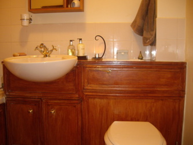  Image of 2 bedroom Terraced house to rent in Crucible Close Chadwell Heath Romford RM6 at Crucible close  chadwell heath, RM6 4PZ