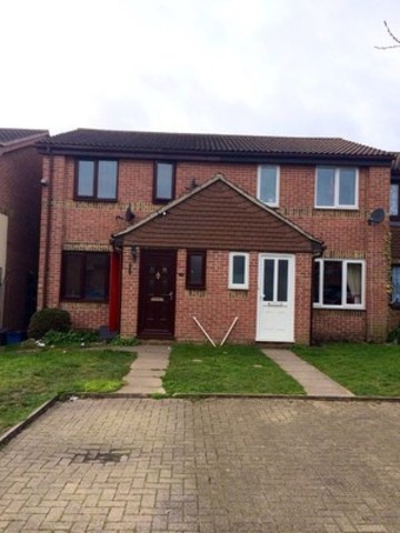  Image of 3 bedroom Terraced house to rent in Crystal Way Chadwell Heath Romford RM8 at CRYSTAL WAY  GOODMAYES, RM8 1UE