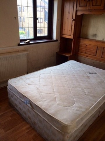  Image of 3 bedroom Terraced house to rent in Crystal Way Chadwell Heath Romford RM8 at CRYSTAL WAY  GOODMAYES, RM8 1UE