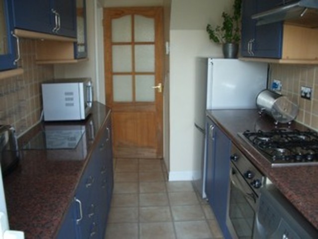  Image of 3 bedroom Detached house to rent in Goodmayes Road Goodmayes Ilford IG3 at Dagenham  Seven Kings, IG3 9UN