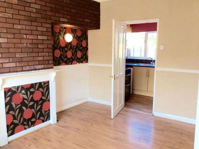  Image of 3 bedroom Terraced house to rent in Brittain Road Dagenham RM8 at Brittain Road  Dagenham, RM8 3DB