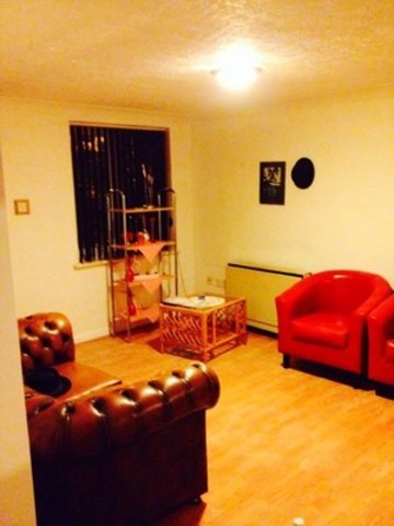  Image of 1 bedroom Flat to rent in Davids Way Ilford IG6 at DAVIDS WAY HAINUALT ILFORD, IG6 3BQ