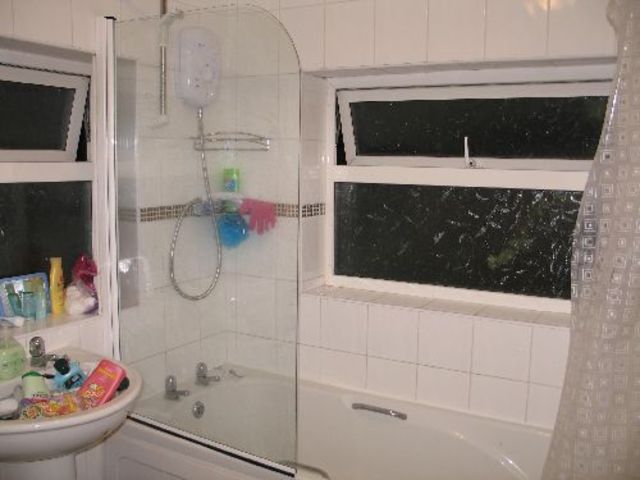  Image of 5 bedroom House Share to rent in Dawlish Road Selly Oak Birmingham B29 at Selly Oak West Midlands Selly Oak, B29 7AT