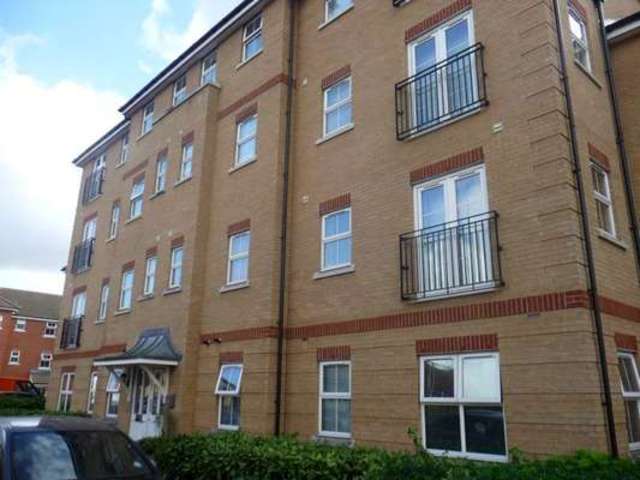  Image of 2 bedroom Flat for sale in Piper Way Ilford IG1 at De Havilland Square Piper Way Ilford, IG1 4DE