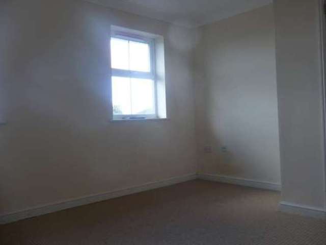  Image of 2 bedroom Flat for sale in Piper Way Ilford IG1 at De Havilland Square Piper Way Ilford, IG1 4DE