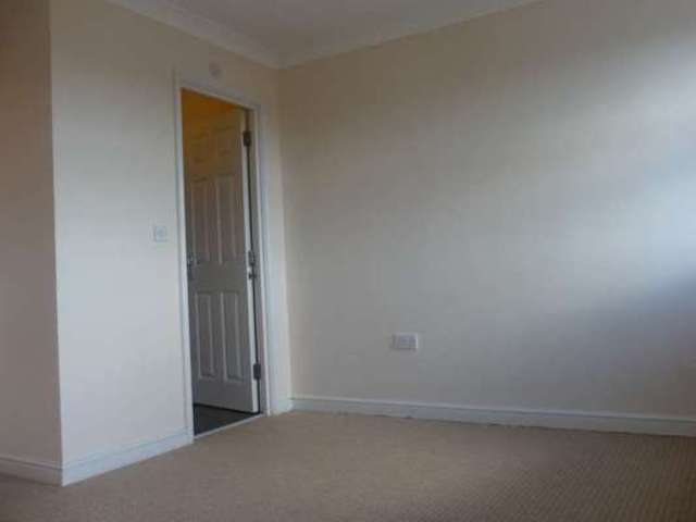  Image of 2 bedroom Flat for sale in Piper Way Ilford IG1 at De Havilland Square Piper Way Ilford, IG1 4DE