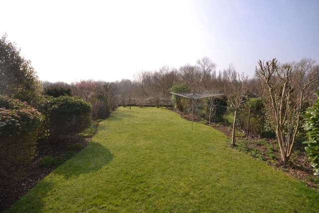  Image of 3 bedroom Detached house for sale in The Causeway Caversham Reading RG4 at Deans Farm Caversham Reading, RG4 5JZ